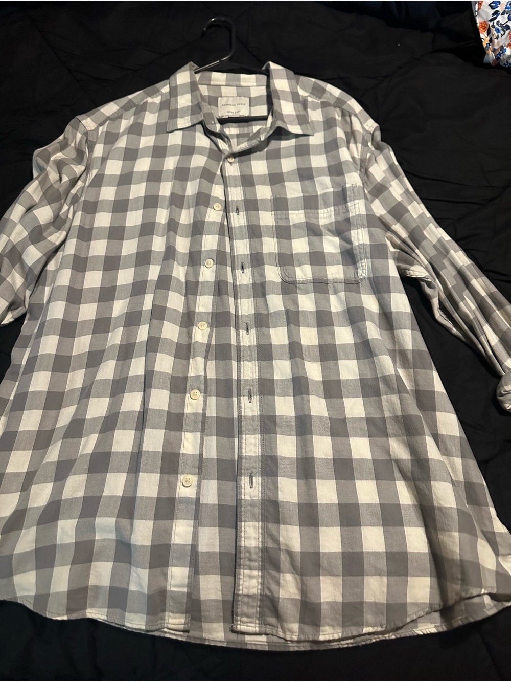 American Eagle Gray Check Men’s Button-Up Shirt